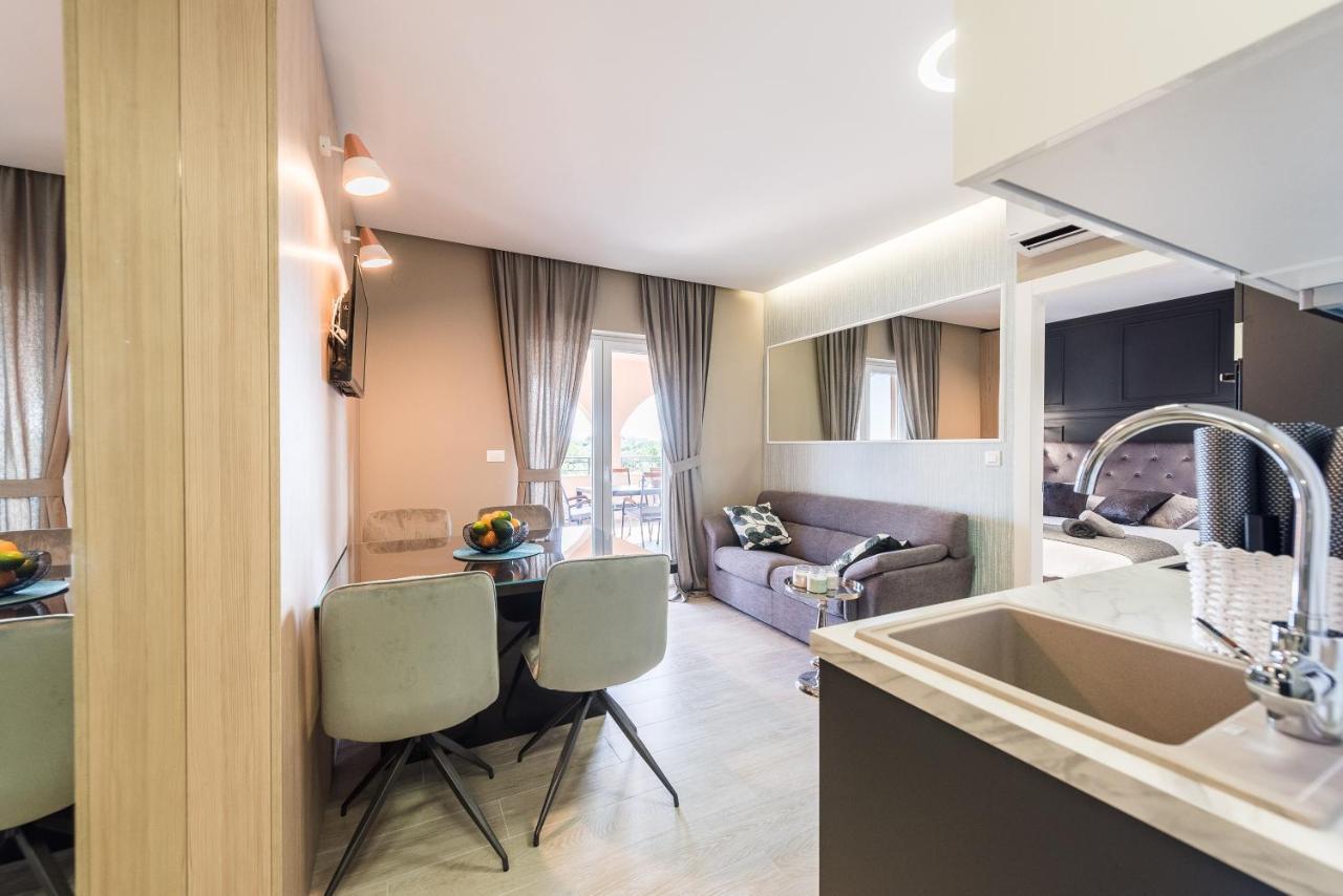 Luxury Apartments Garden Sukosan Exterior photo